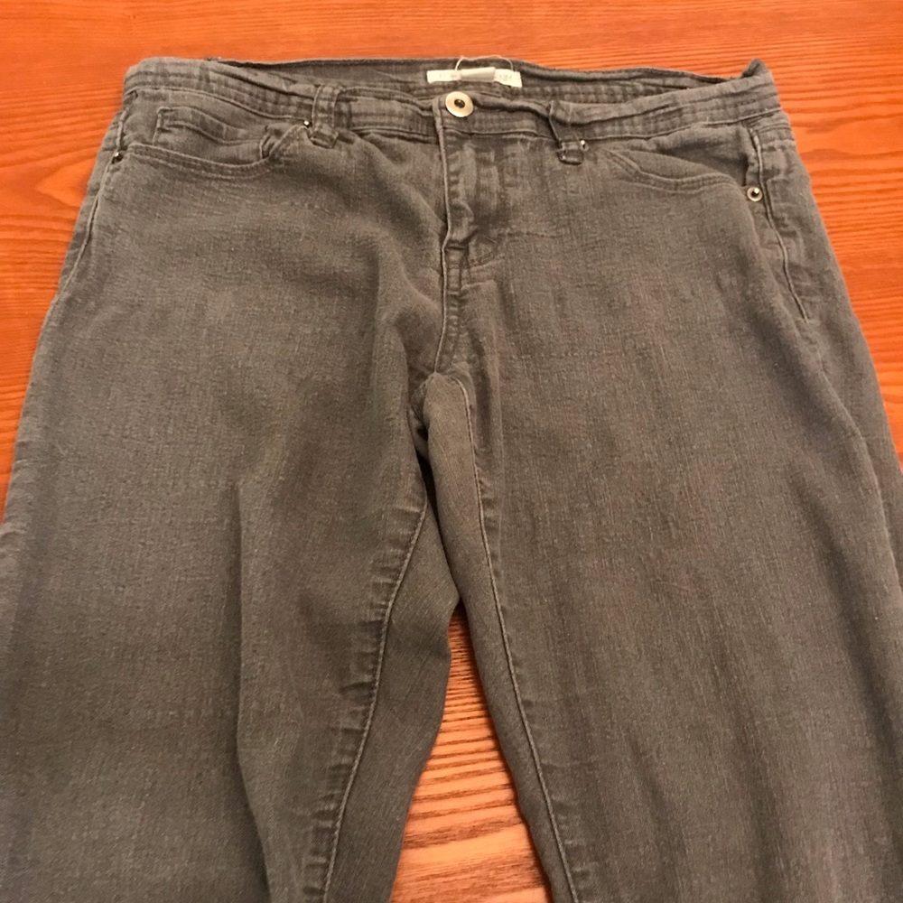 Women’s Forever 21 Jeans Size 29.